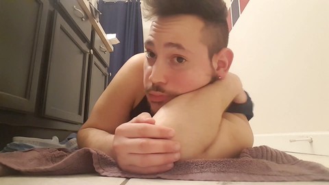 Giovane gay peloso, procreazione, gay molto peloso HD Gay movie