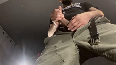 Avocado-Liebhaber Misterfreak25 geht hardcore mit Deepthroat, Analspiel und unordentlichem Finish! HD Gay movie