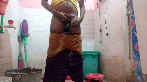 Großer großer schwanz bär, badezimmer, junger schwanz HD Gay movie